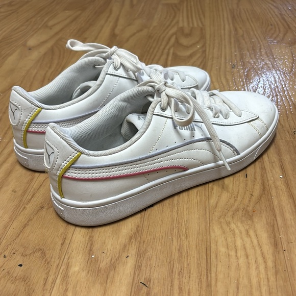 Puma Vikky v2 Sneaker Women 8.5 US 39 EUR 6 UK White Leather Classic Basketball - Picture 8 of 16